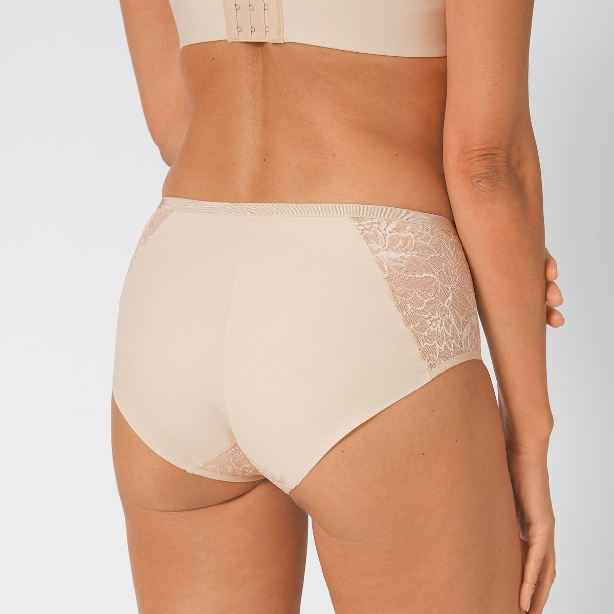 Triumph Amourette Charm maxi trusse, creme - 10198780 - 6720 - Creamy Dream
