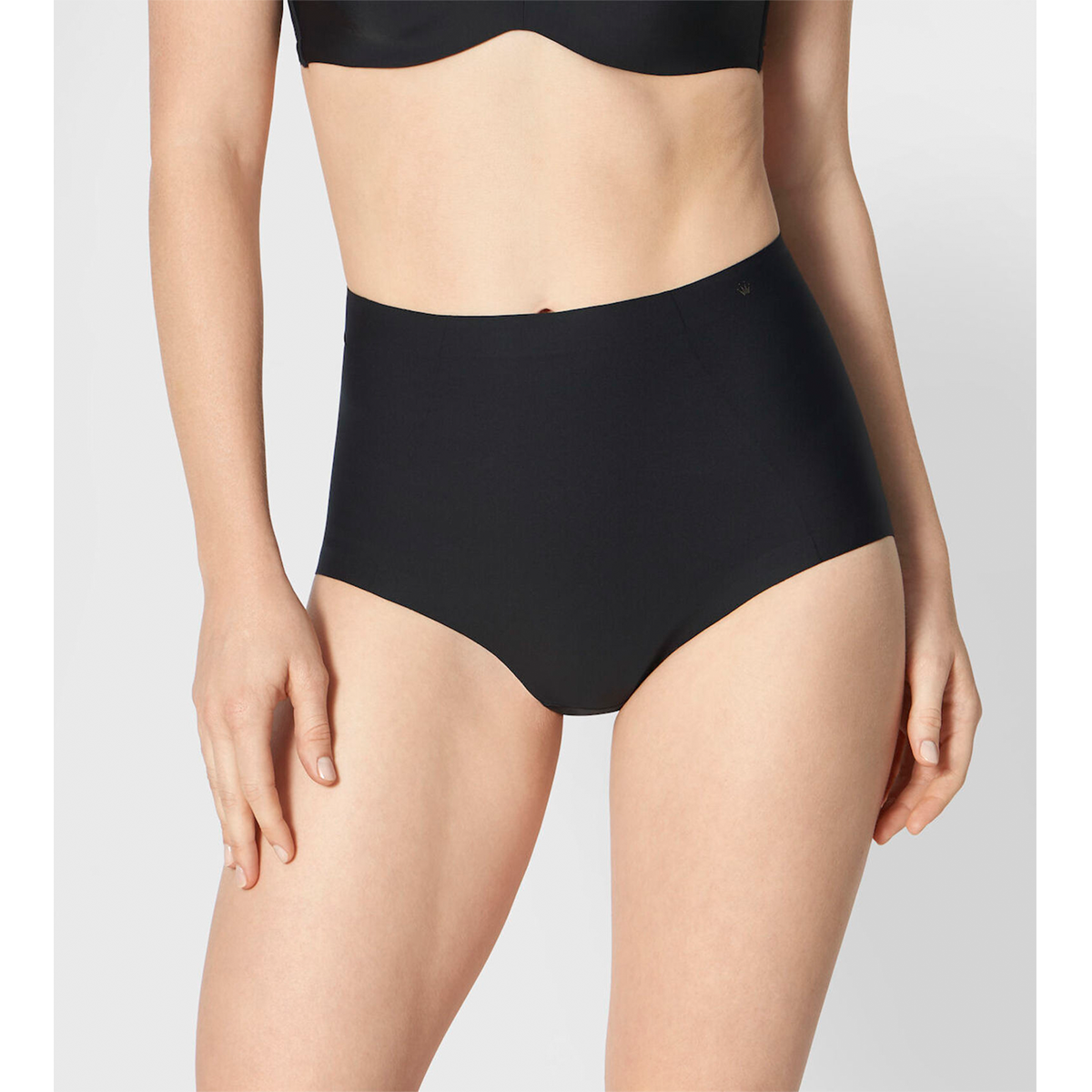 Triumph Medium Shaping HighwaIst trusse, sort - 10201723 - 0004 - Black