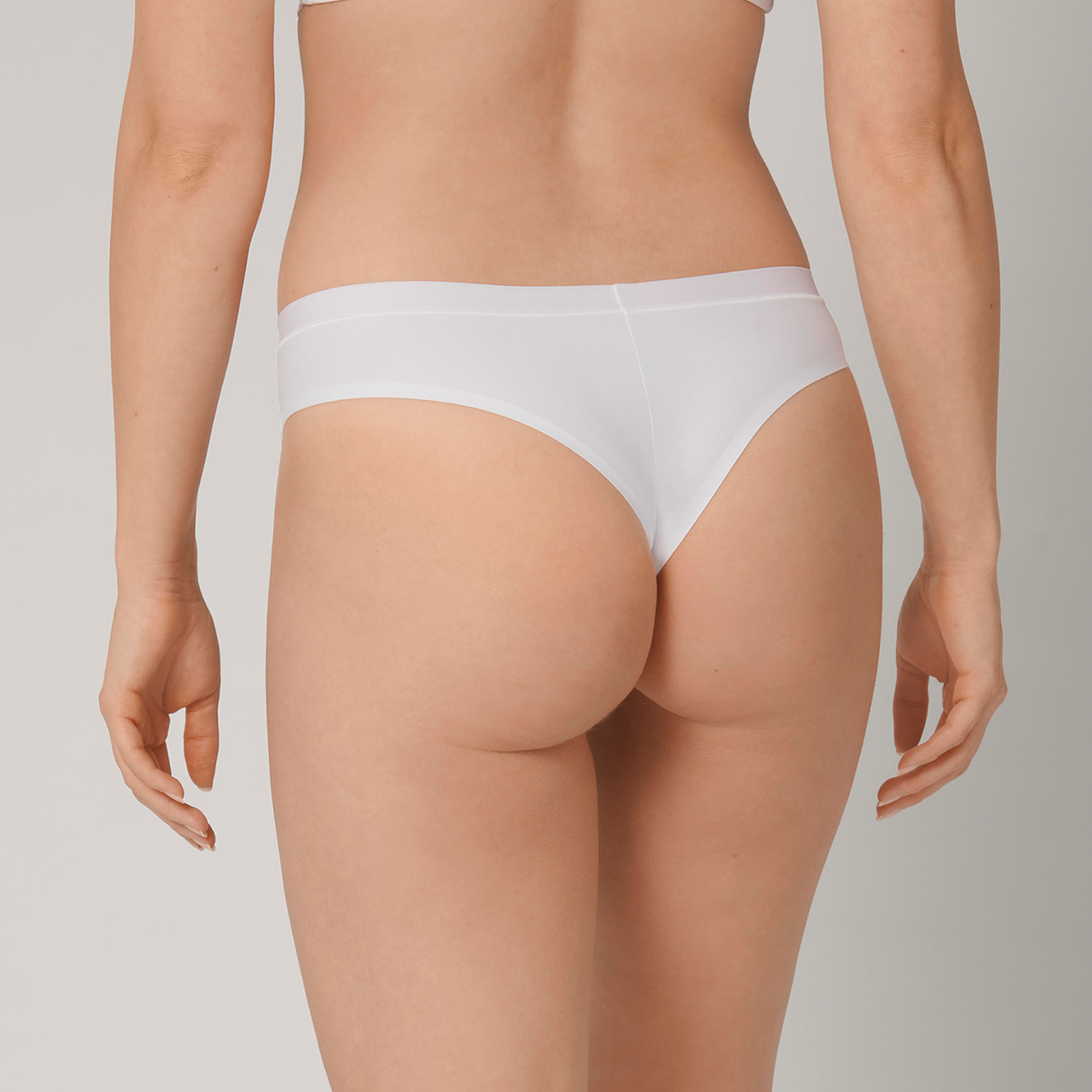Triumph Smart Micro Brazilian g-streng, hvid - 10209307 - 0003 - White