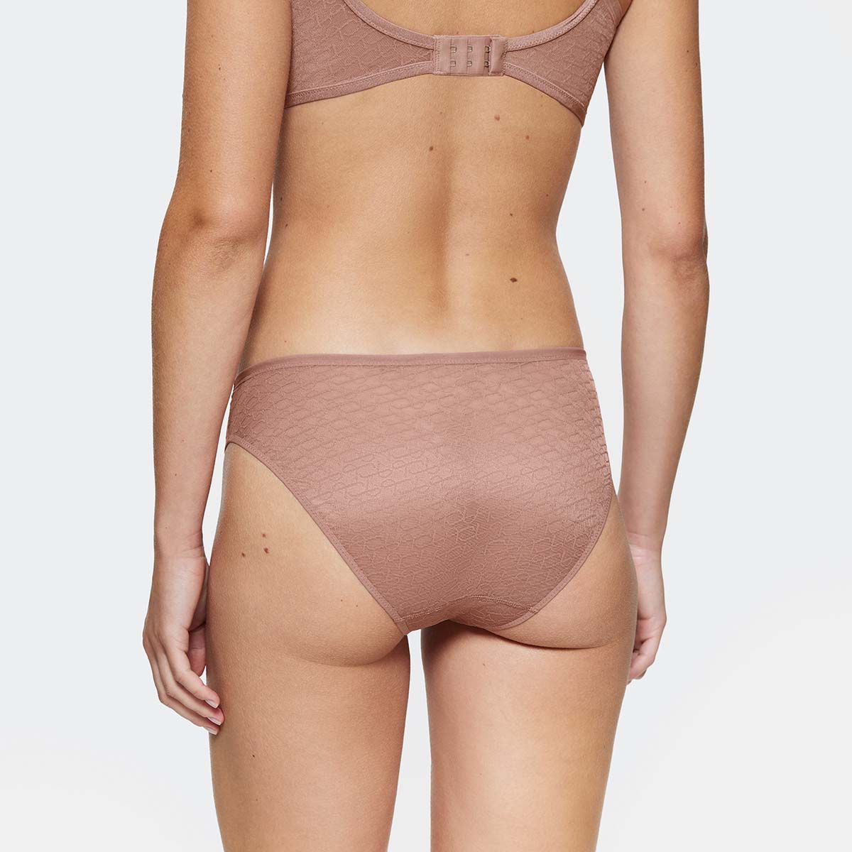 Triumph Signature Sheer tai trusse, brun - 10222554 - 6901 - Toasted Almond