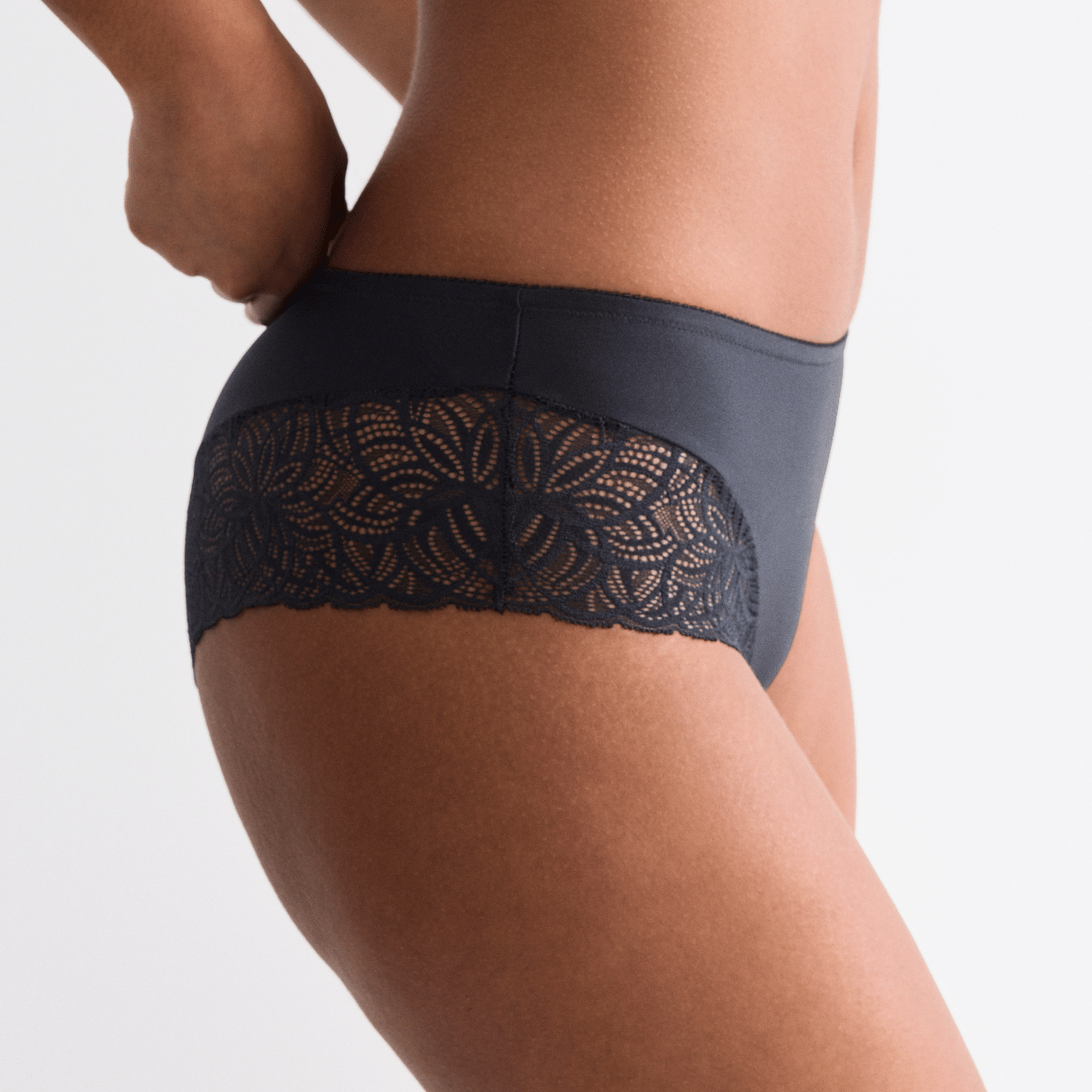 Triumph Amourette Graphic hipster trusse, sort - 10229014 - 0004 - Black