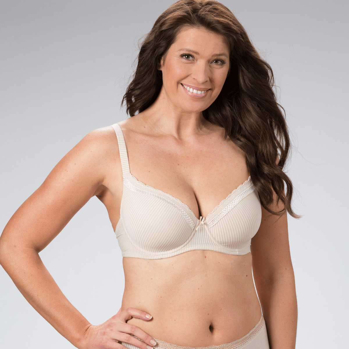 Trofé Laila BH med bøjle, beige - 10232 - 1100 - Skin