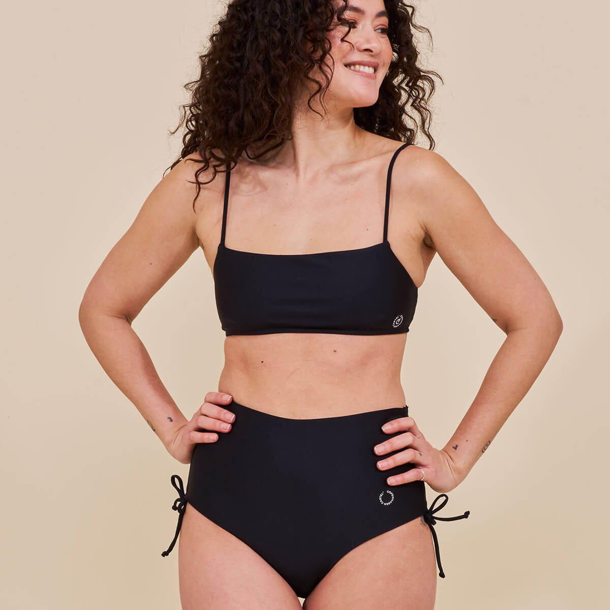 Copenhagen Cartel Sanur bikini top uden bøjle, sort - 12124 - Nero - Nero