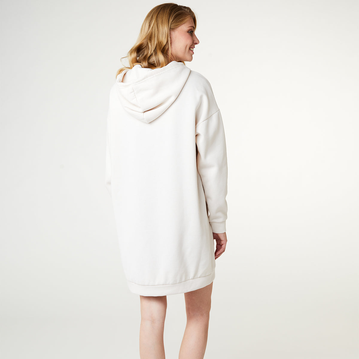 CCDK Alma Sweat kjole, beige - 66730 - 1023 - Crystal Gray