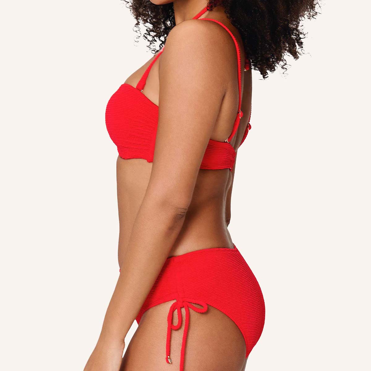 LingaDore Stand Out tai bikinitrusse, rød - 8202B-1 - 341 - Venere Red