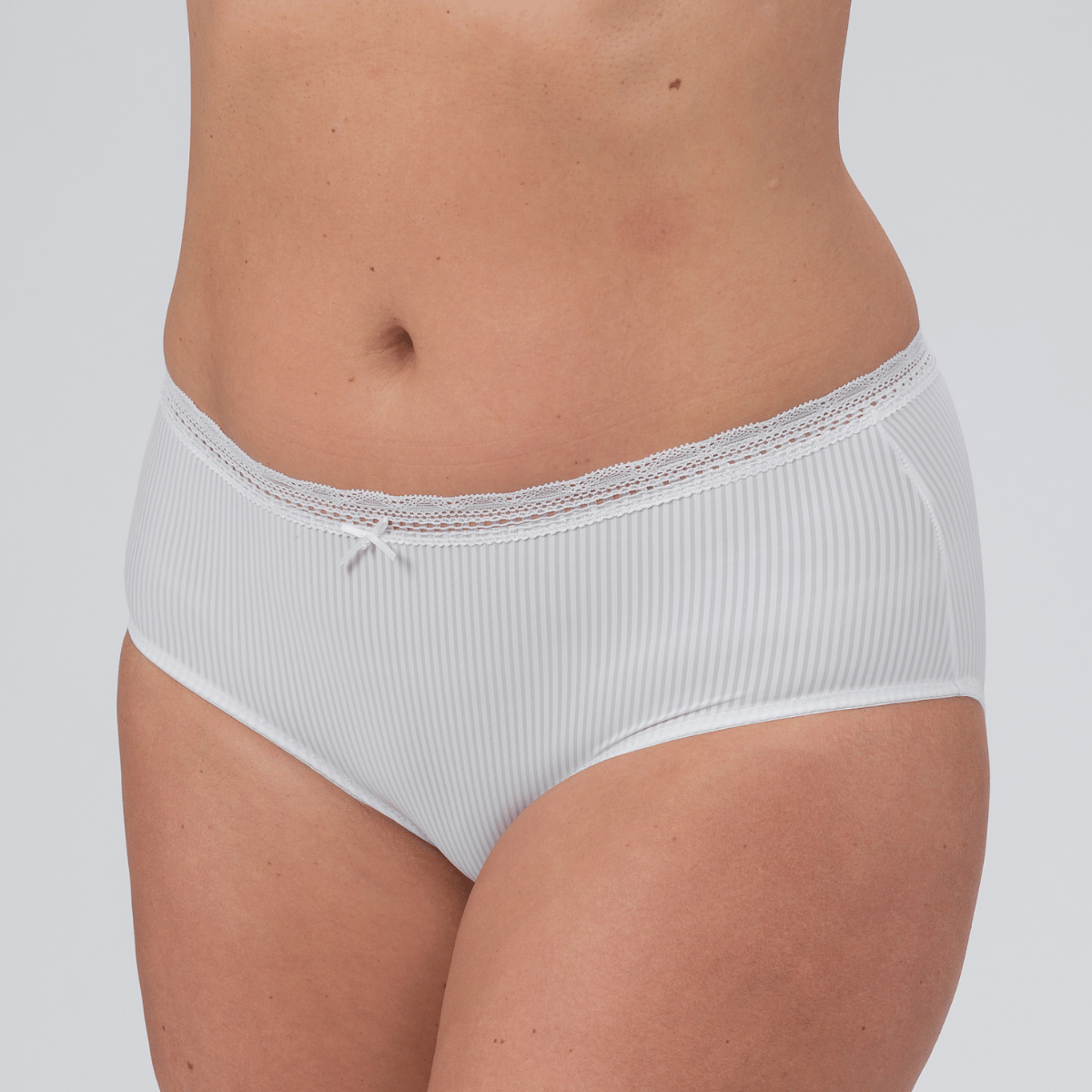 Trofé Laila midi trusse, hvid - 90242 - 1000 - White