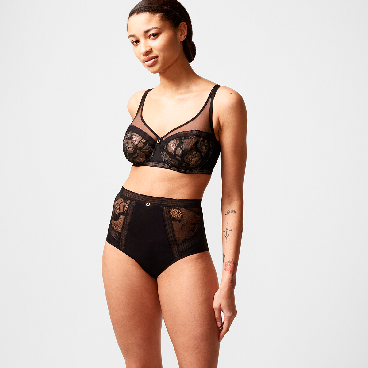 Chantelle True Lace BH med bøjle, sort - C11M10 - 011 - Black