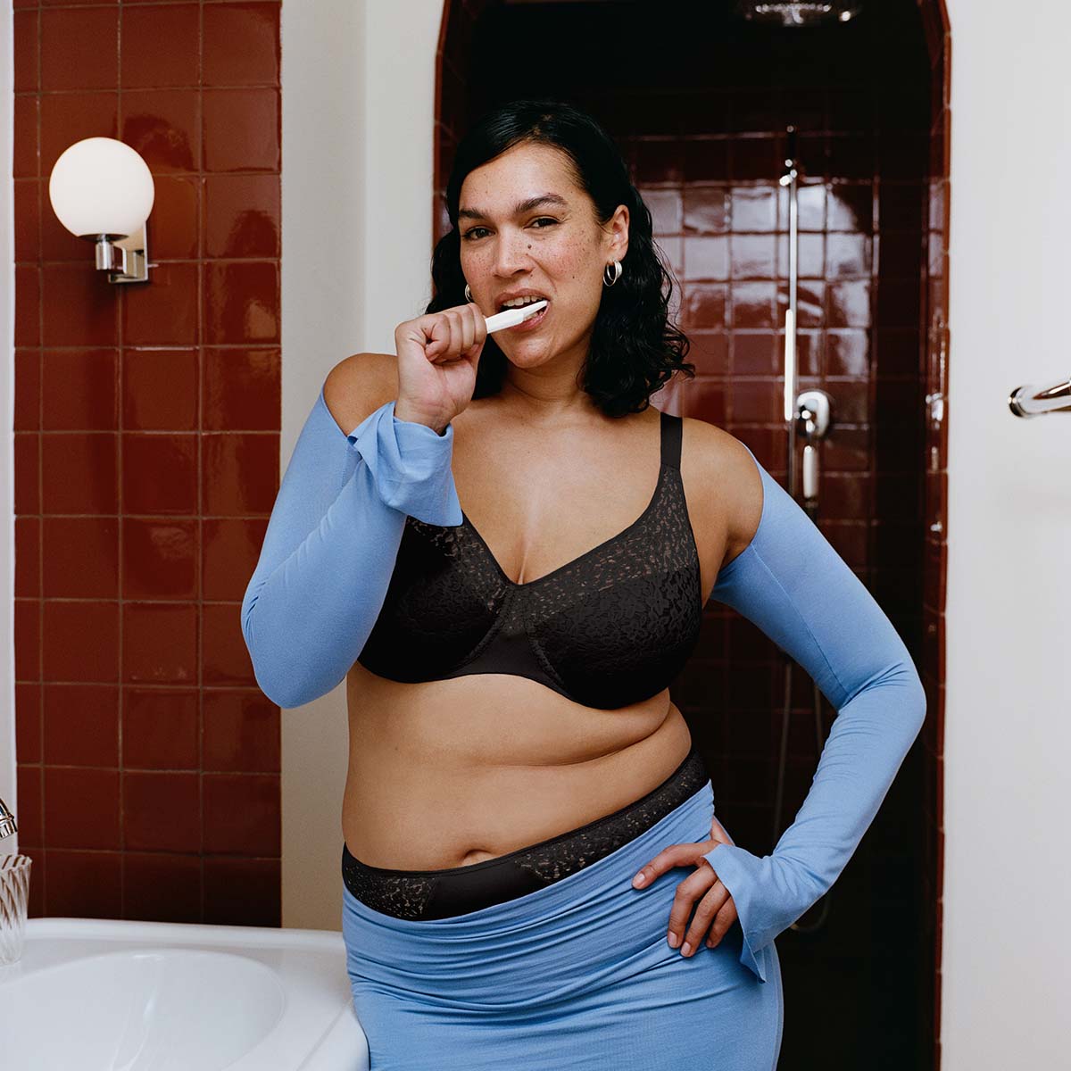 Chantelle EasyFeel Norah BH med bøjle, sort - C13F10 - 011 - Black