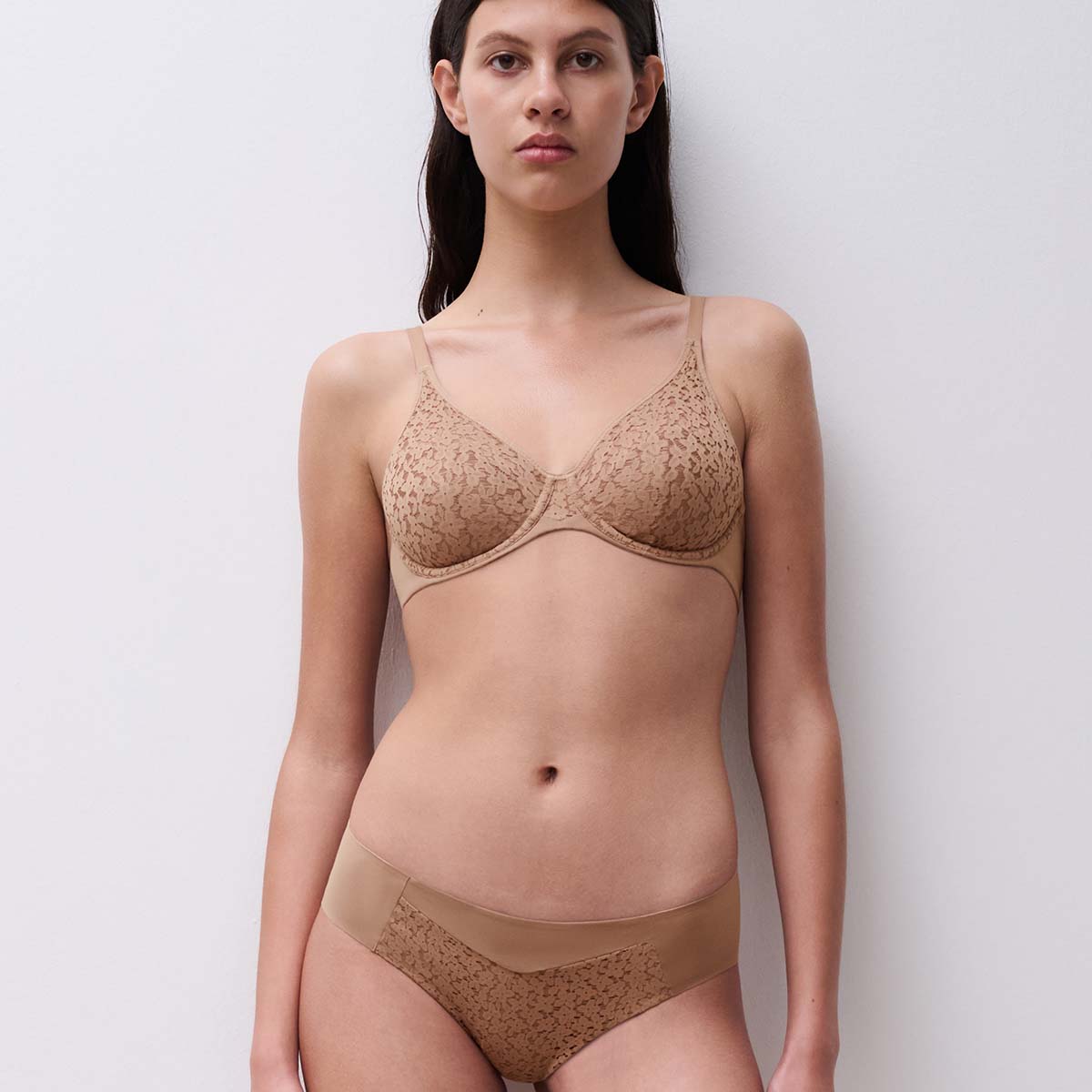 Chantelle EasyFeel Norah BH med bøjle, brun - C13F10 - 02T - Coffee Latte