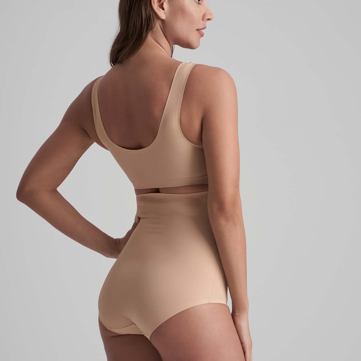Bye Bra Invisible High Waist tai trusse, beige - INVHWB - Beige - Beige
