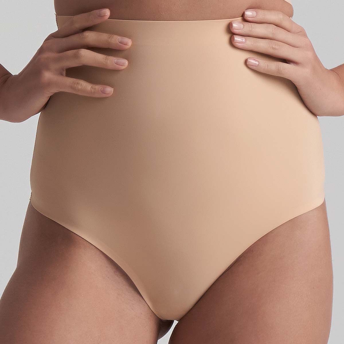 Bye Bra Invisible High Waist g-streng, beige - INVHWT - Beige - Beige