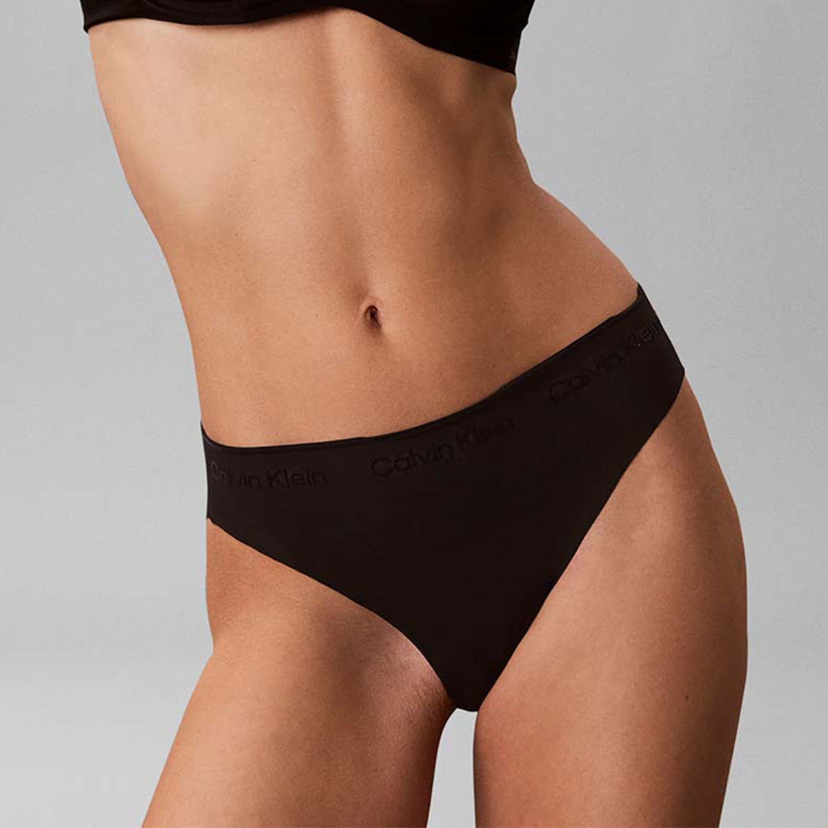 Calvin Klein Invisibles tai trusse, sort - LV00QF8981 - UB1 - Black