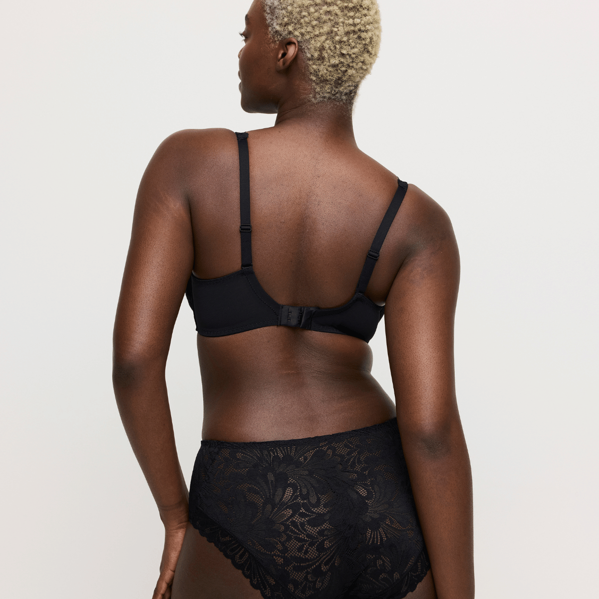 PrimaDonna Twist Rupi BH med bøjle, sort - 0142470 - ZWA - Black