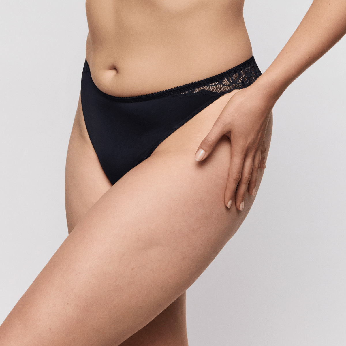 PrimaDonna Salerno g-streng, blå - 0663530 - MID - Midnight Blue
