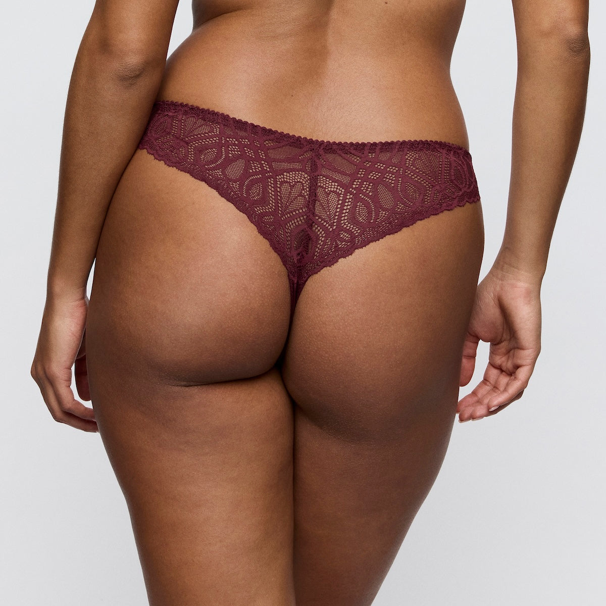 PrimaDonna Salerno g-streng, bordeaux - 0663530 - EVR - Evening Red