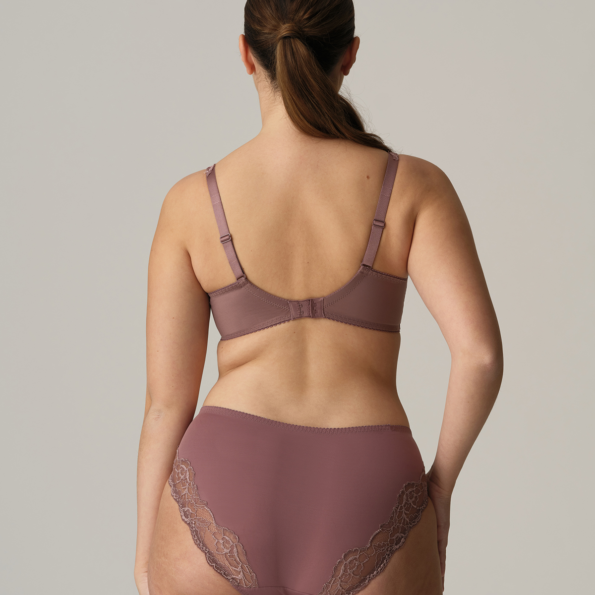 PrimaDonna Madison BH med bøjle, lilla - 0262127 - SAT - Satin Taupe