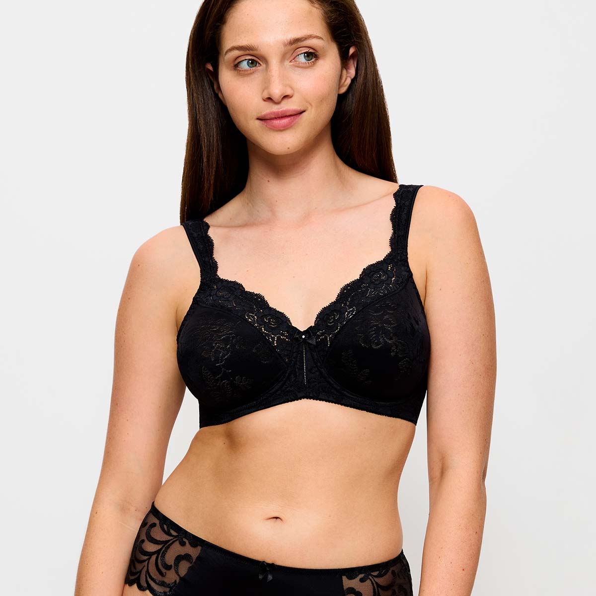 Triumph Stellina W BH med bøjle, sort - 10004741 - 0004 - Black