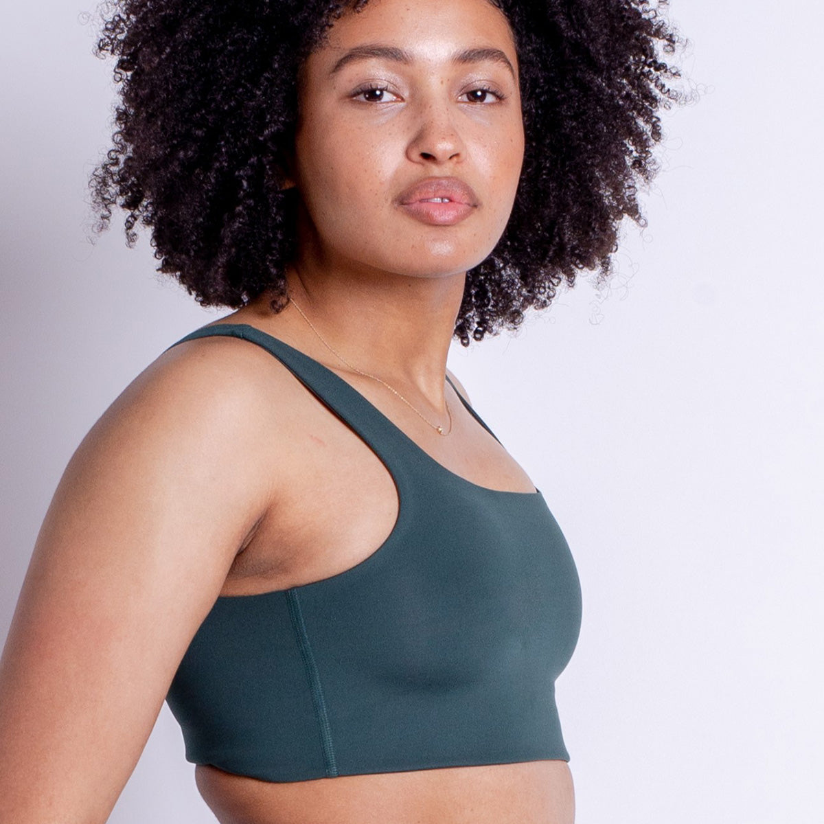 Girlfriend Collective Tommy Square Neck sports BH, grøn - 1016 - MOSS - Moss