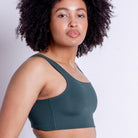 Girlfriend Collective Tommy Square Neck sports BH, grøn - 1016 - MOSS - Moss