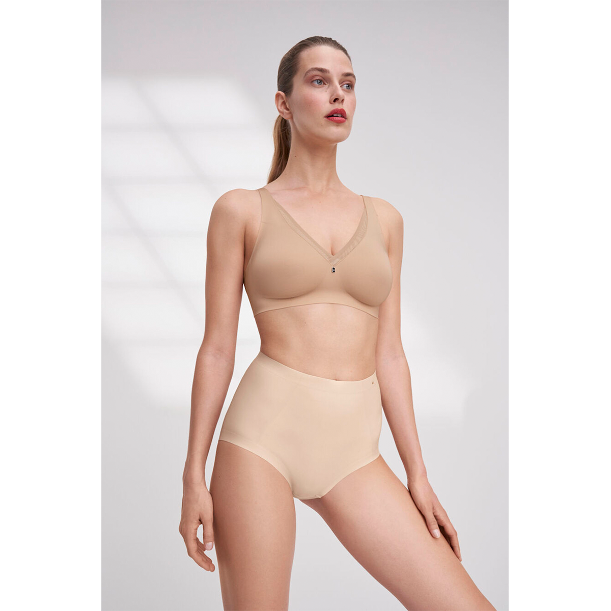 Triumph Medium Shaping HighwaIst trusse, beige - 10201723 - 00NZ - Nude Beige