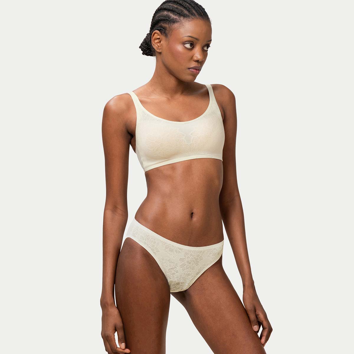 Triumph Fit Smart tai trusse, creme - 10202439 - 0038 - Chrysantheme