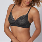 Triumph Fit Smart P01 BH uden bøjle, sort - 10205981 - 0004 - Black