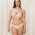 Triumph Aura Spotlight g-streng, creme - 10207998 - 6720 - Creamy Dream