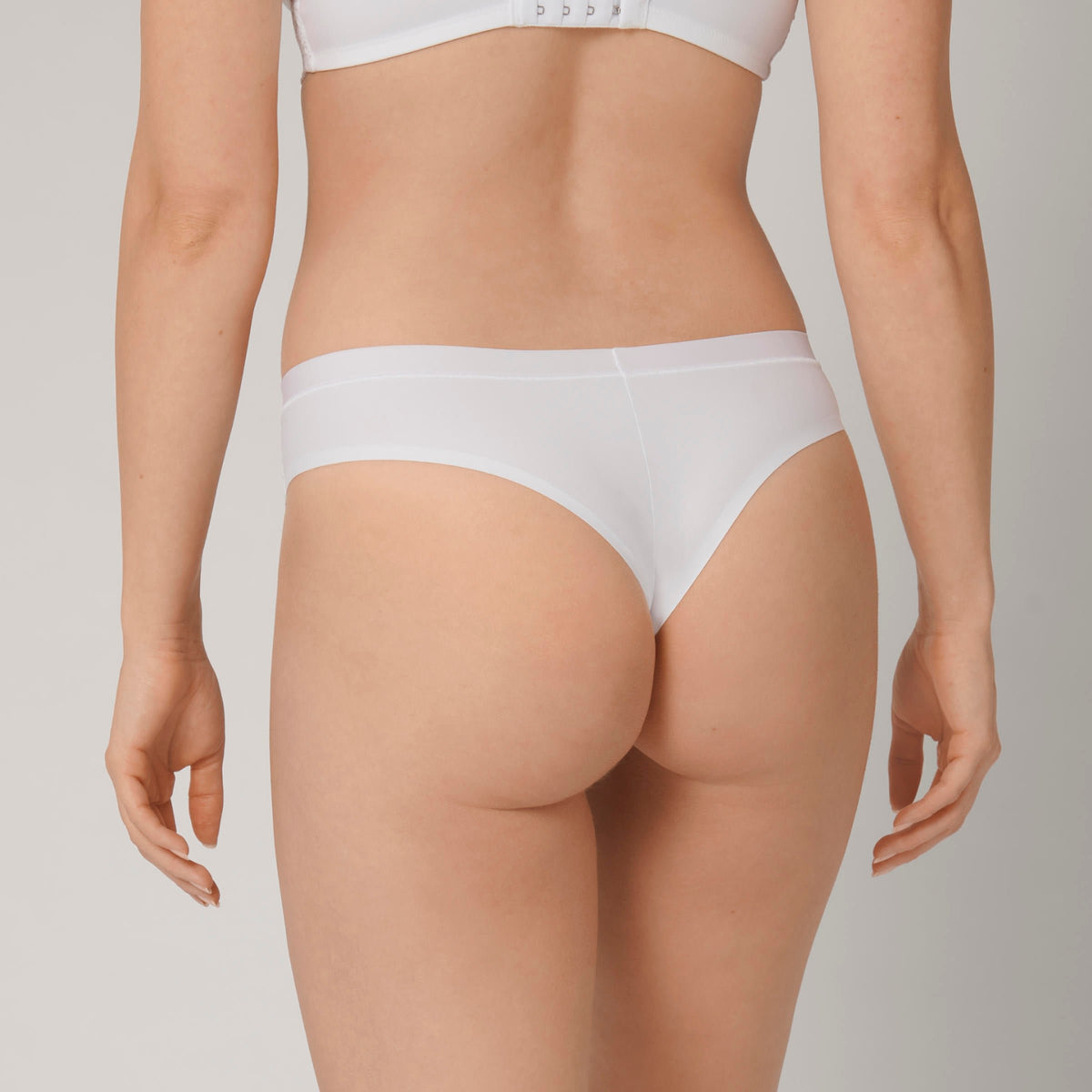 Triumph Smart Micro tai trusse, hvid - 10209277 - 003 - White