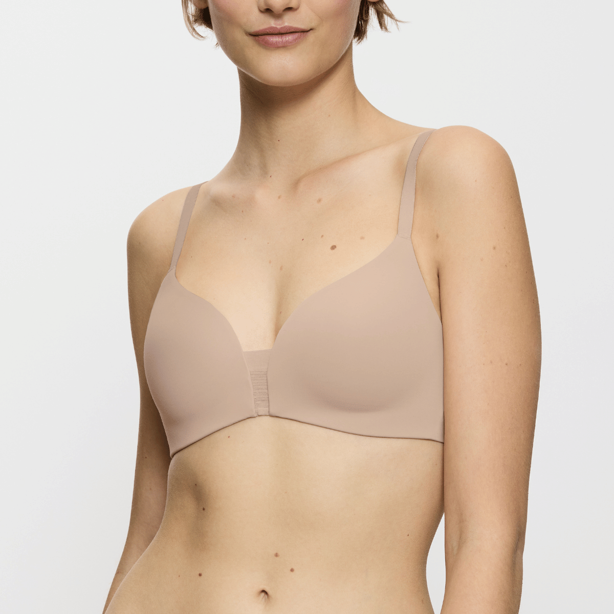 Triumph Flex Smart P BH uden bøjle, nude - 10213788 - 7747 - Soft Praline