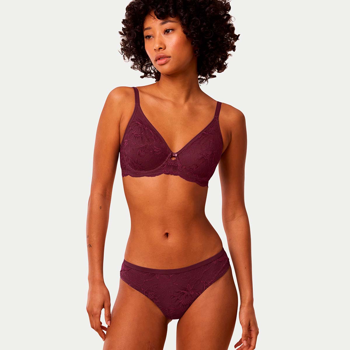 Triumph Amourette Charm T W02 BH med bøjle, bordeaux - 10214458 - 00EG - Burgundy