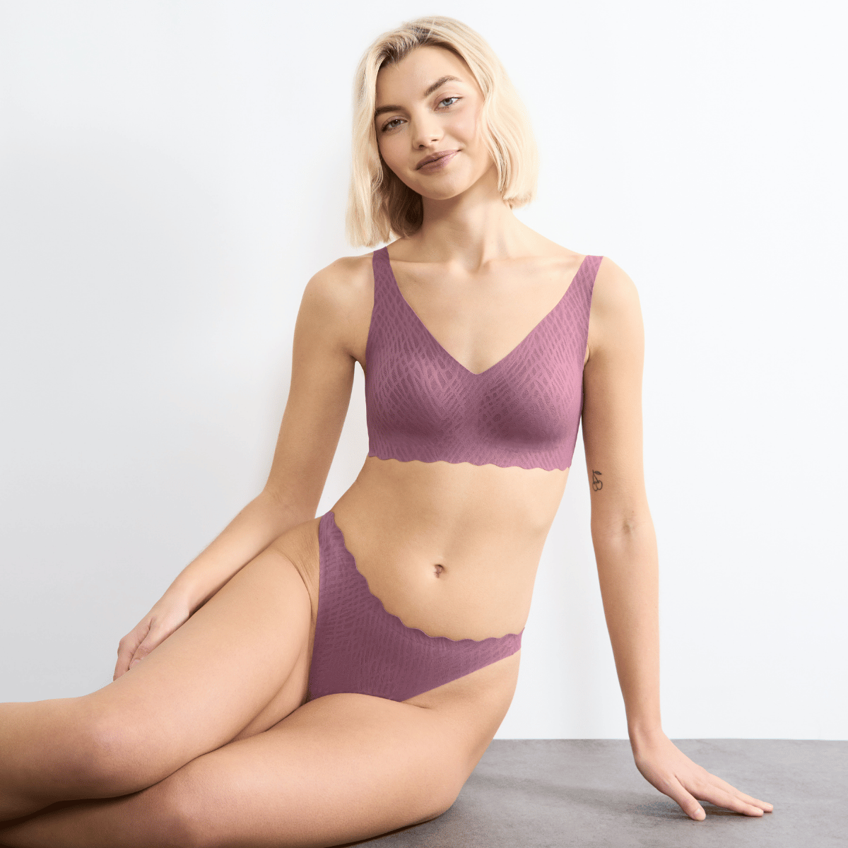 Sloggi Zero Feel Bliss g-streng, lilla - 10219696 - 7574 - Lila Clover