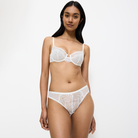 Triumph Delightful Spotlight brazilian trusse, hvid - 10219844 - 00GZ - Silk White