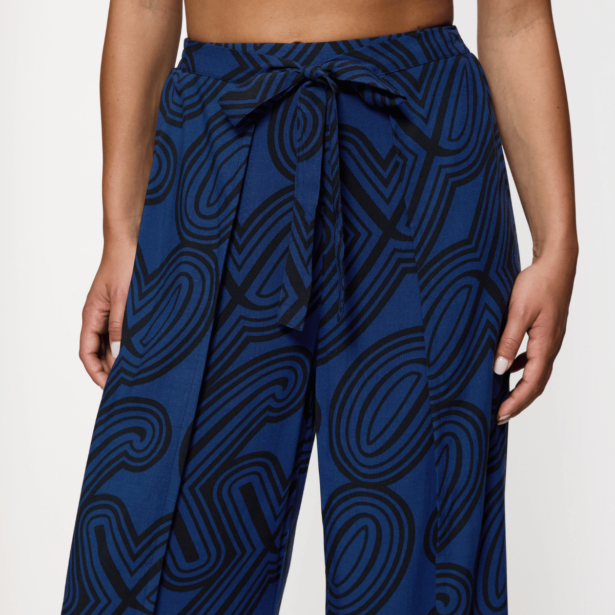 Triumph Beach MyWear Pareo bukser, blå - 10222189 - M008 - Blue - Dark Combination