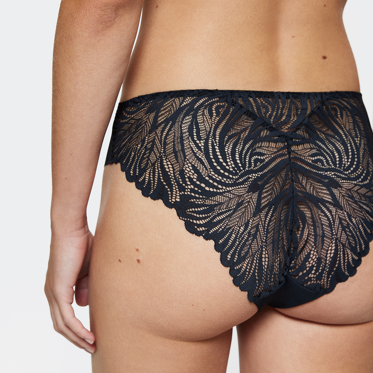 Triumph Pretty Micro tai trusse, sort - 10222241 - 0004 - Black
