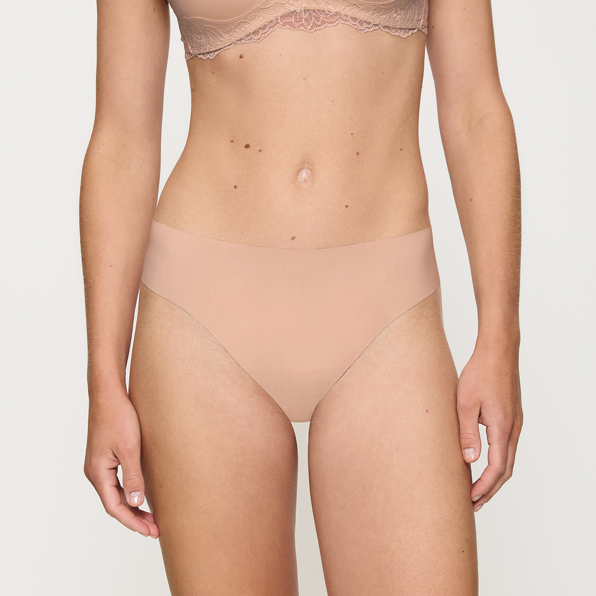 Triumph Pretty Micro tai trusse, beige - 10222241 - 00EP - Neutral Beige