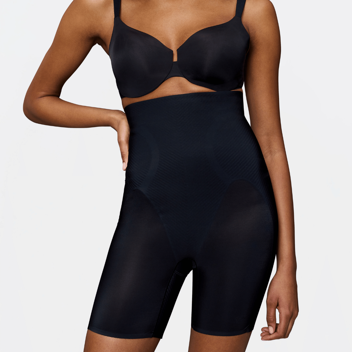 Triumph Body Make-Up Illusion Curve shapewear, sort - 10224850 - 0004 - Black