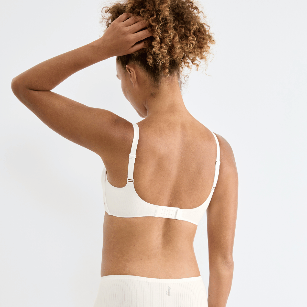 Sloggi Zero Feel Pure push-up BH, hvid - 10226693 - 00GZ - Silk White