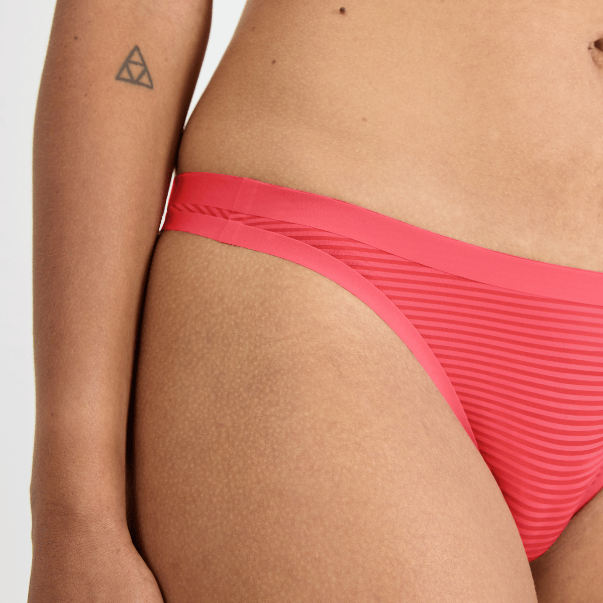 Sloggi Zero Feel Air g-streng, orange - 10226731 - 00AC - Flamingo