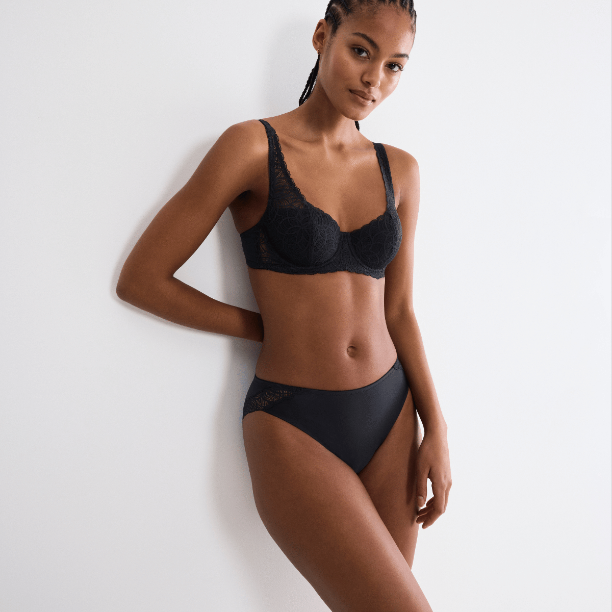 Triumph Amourette Graphic WHP BH med bøjle, sort - 10228981 - 0004 - Black