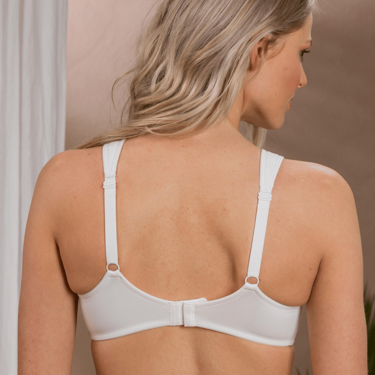 Trofé Laura minimizer BH, creme - 10930 - 1300 - Offwhite