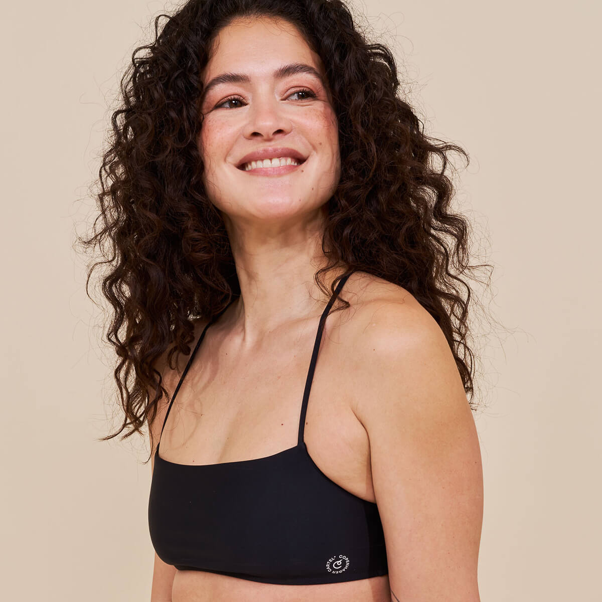Copenhagen Cartel Sanur bikini top uden bøjle, sort - 12124 - Nero - Nero