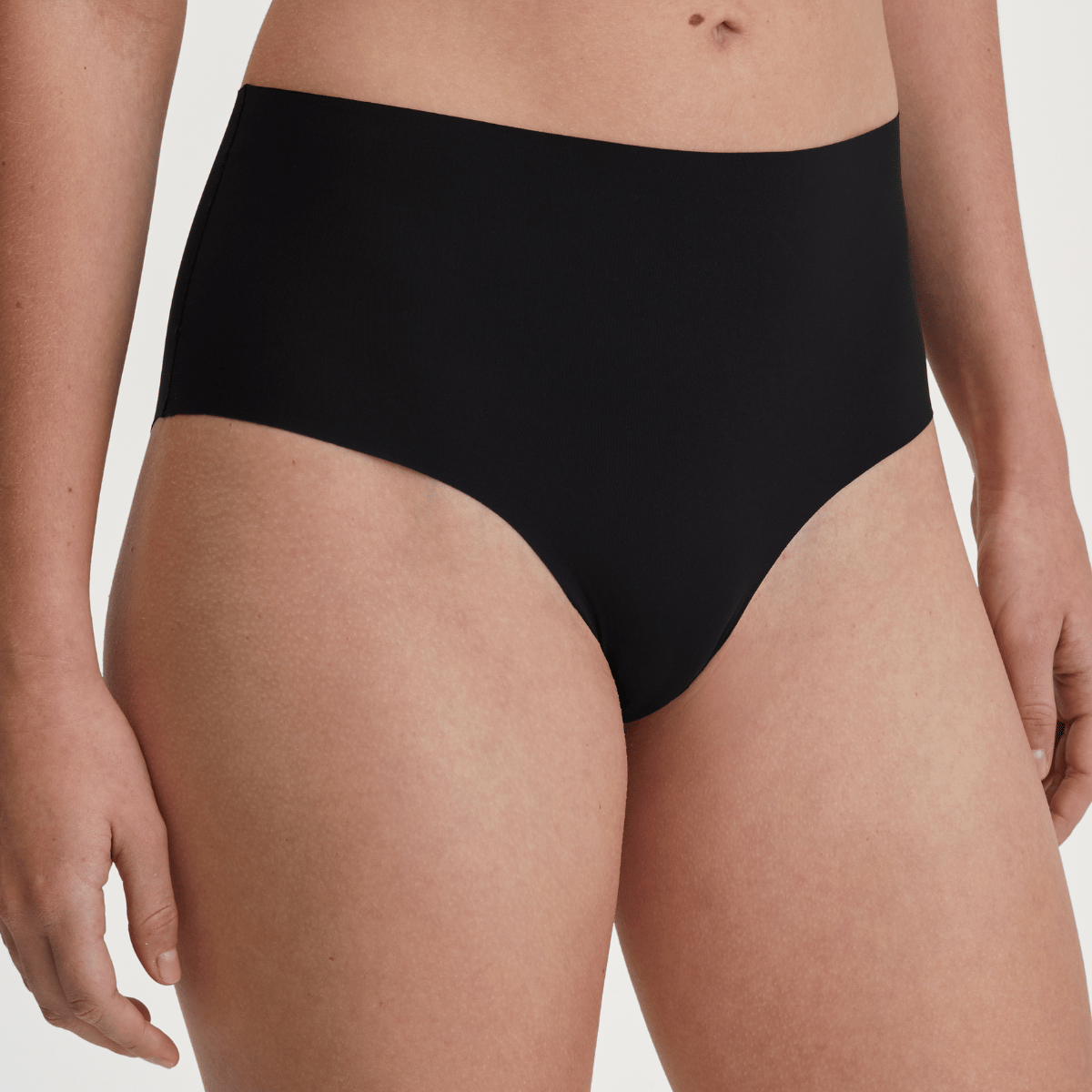 Calida Sleek Skin midi trusse, sort - 22237 - 992 - Black
