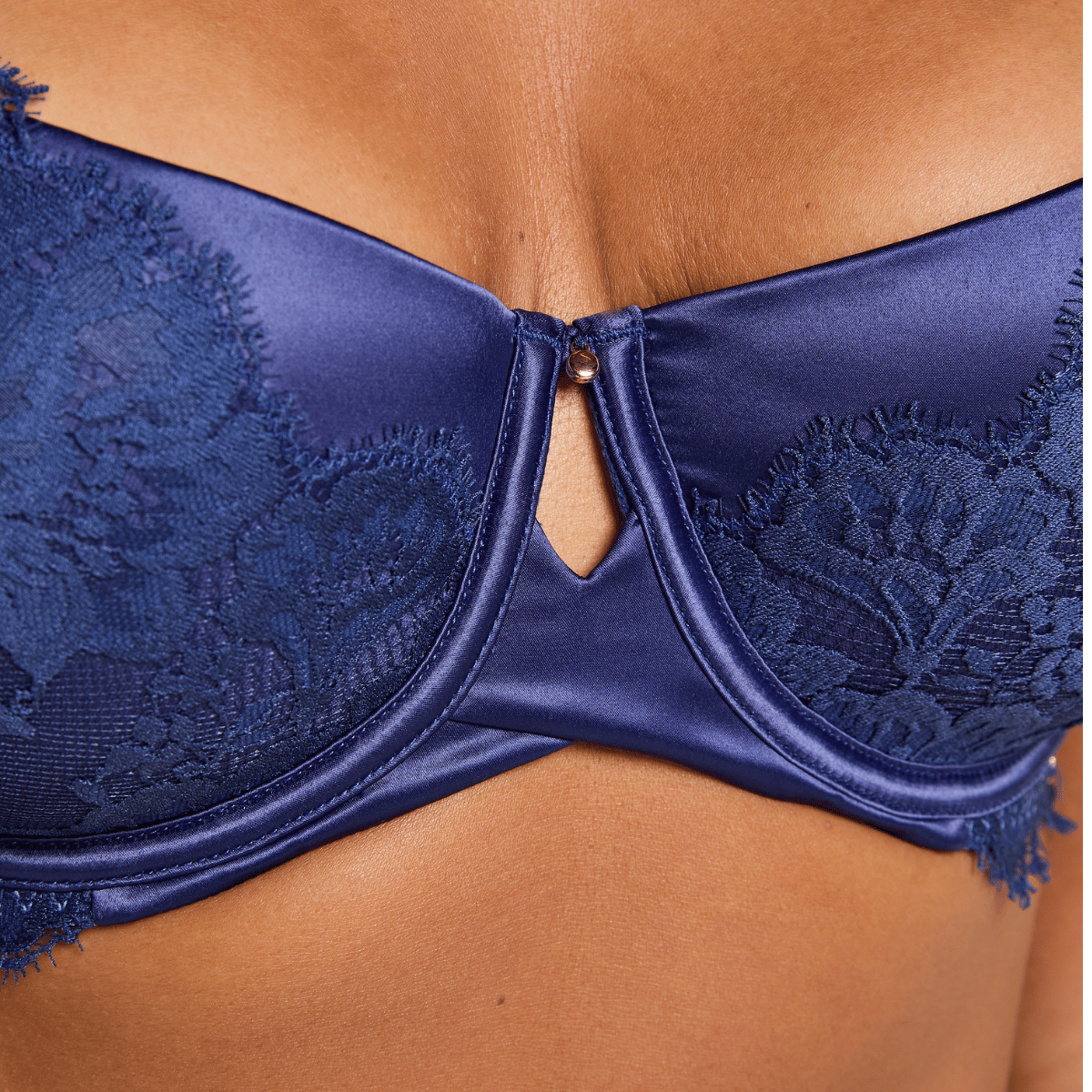 Hunkemöller Grace BH med bøjle, blå - 303118 - Twilight Blue - Twilight Blue
