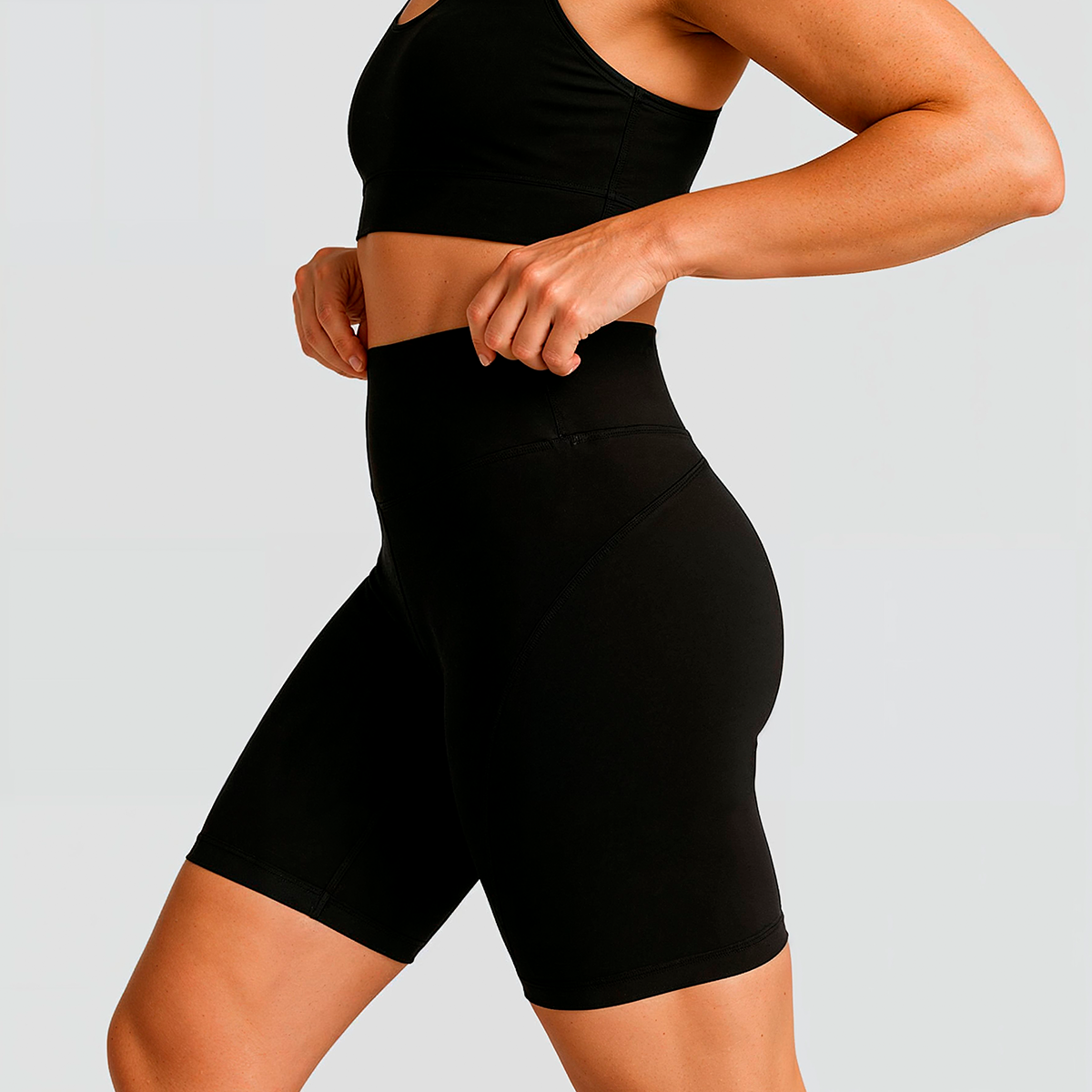Girlfriend Collective Compressive High-Rise Bike shorts, sort - 4011 - JB - Black