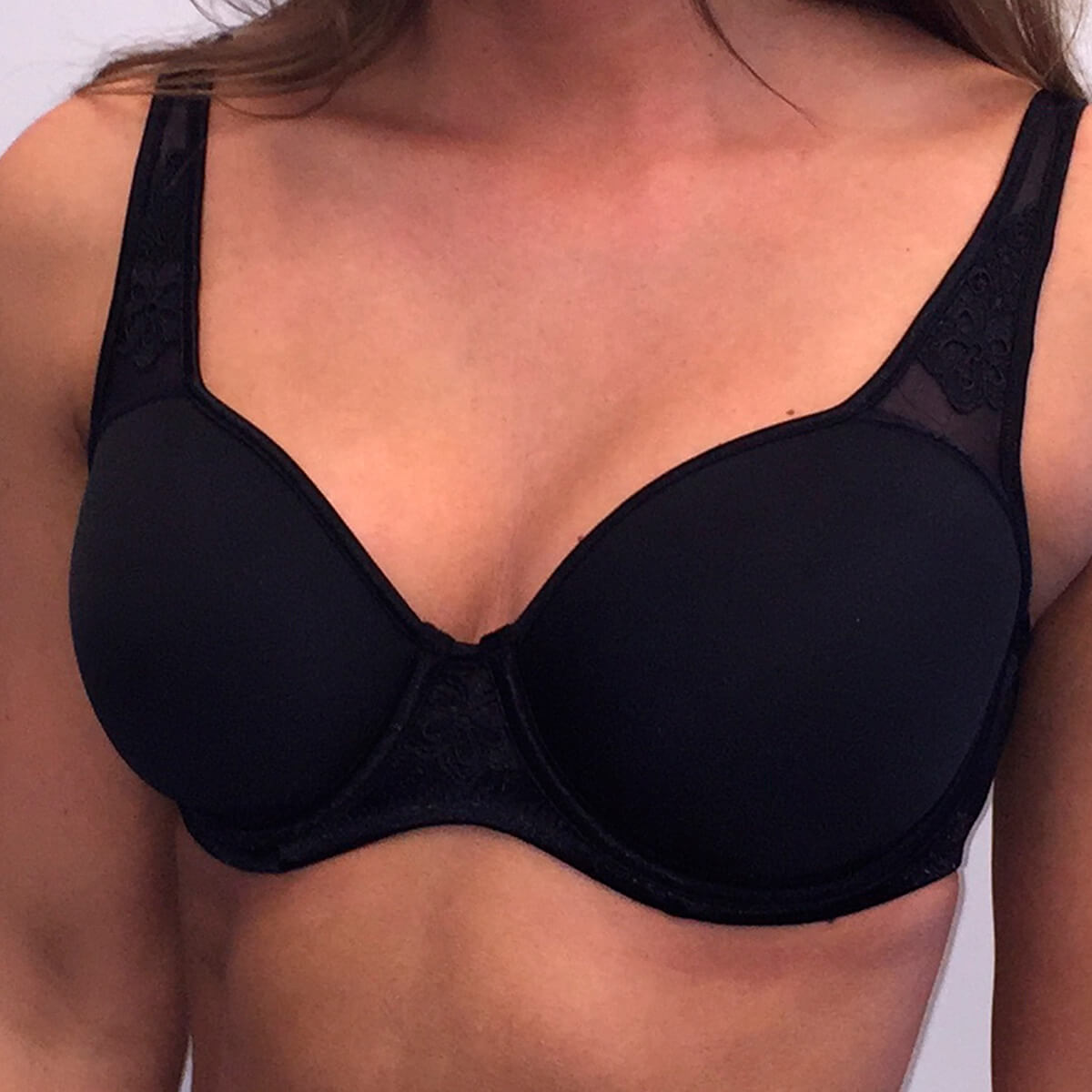 Elbrina BH med bøjle, sort - 50.05.2295 - 020 - Black