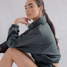 Girlfriend Collective Hummingbird Half Zip windbreaker, grøn - 6006 - MOSS - Moss