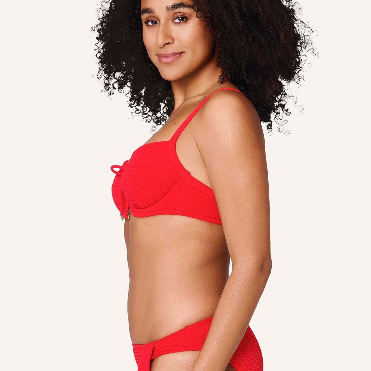 LingaDore Stand Out bikini top med bøjle, rød - 8202A - 341 - Venere Red