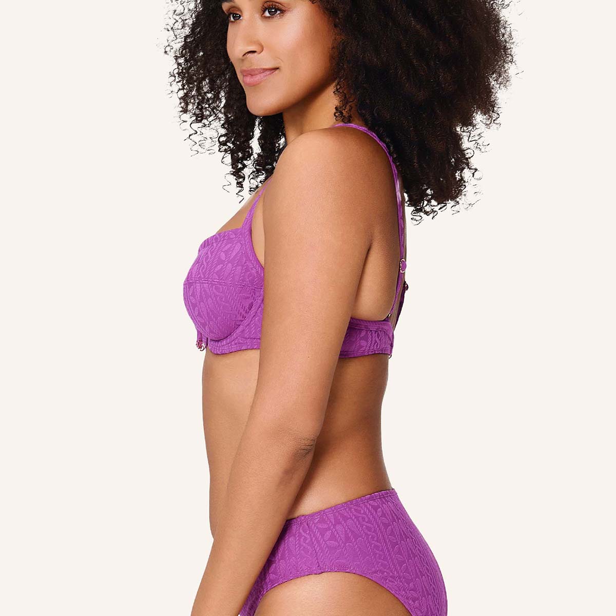 LingaDore Purple Pulse bikini top med bøjle, pink - 8213A - 350 - Sparkling Grape