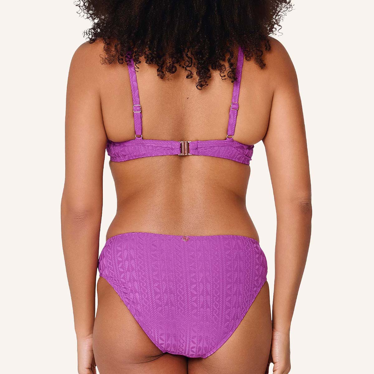 LingaDore Purple Pulse bikini top med bøjle, pink - 8213A - 350 - Sparkling Grape
