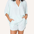 LingaDore t-shirt- og shorts-sæt, grøn - 8231 - 366 - Mint Stripe